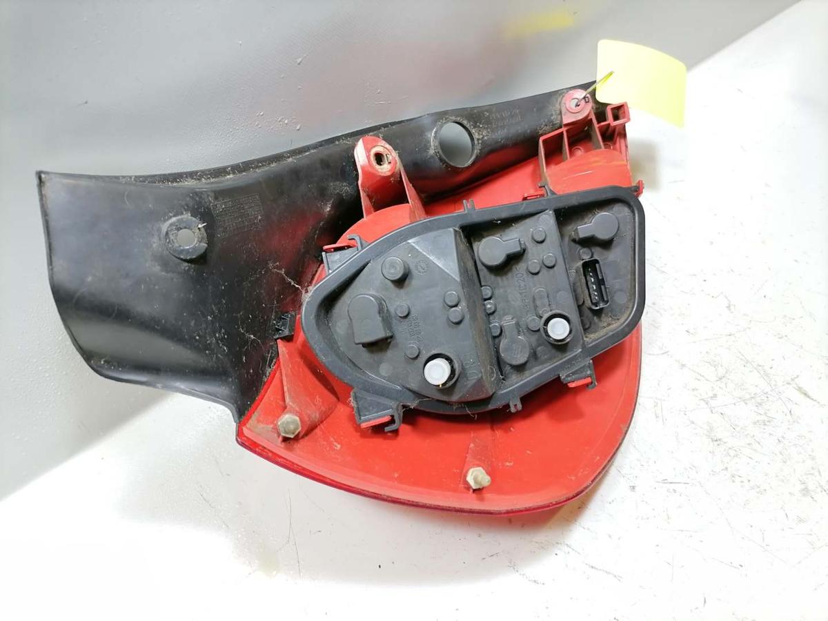 Renault Clio III original Rücklicht Rückleuchte rechts Fließheck BJ05